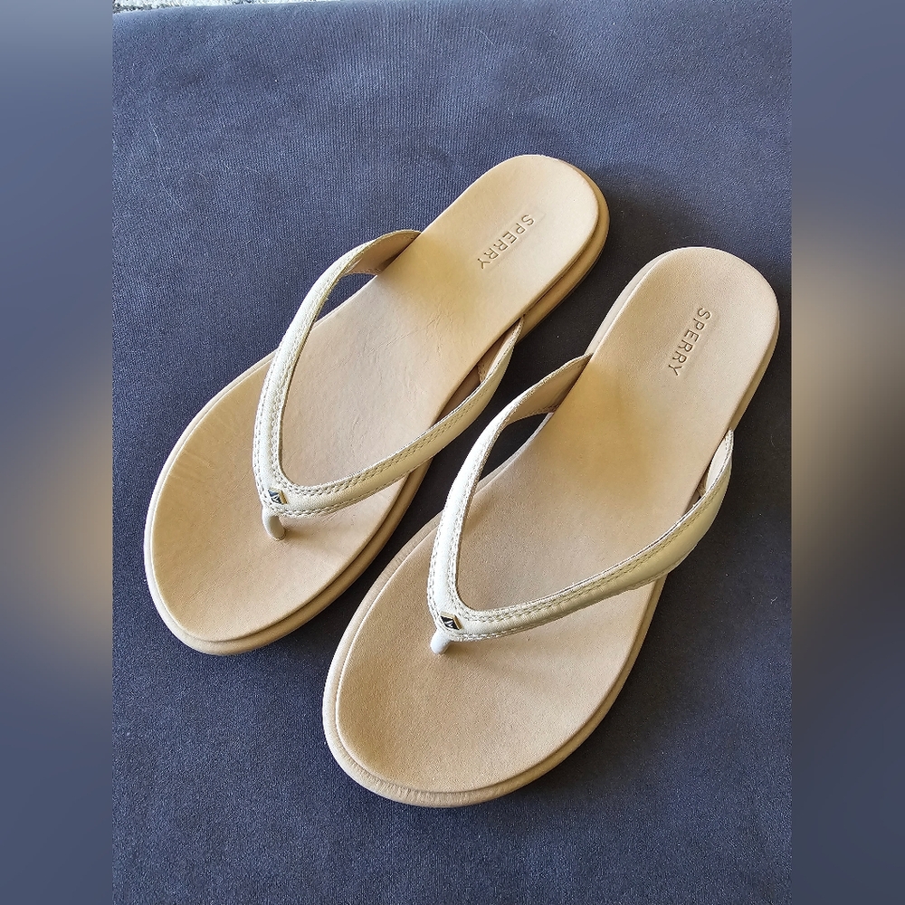 Sperry Women's Tan Sandals - Picture 3 of 4